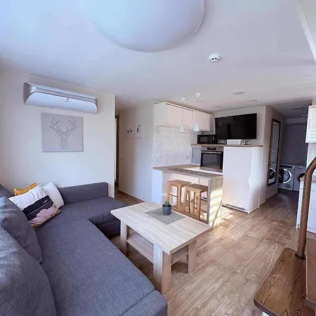 Apartment Quality Rest In Giruliai